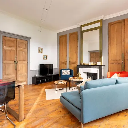 Au Chateau Ars * Ars-sur-Formans