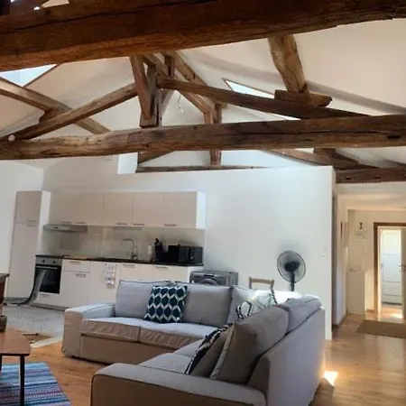 Apartment Au Chateau Ars Ars-sur-Formans